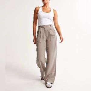 Abercrombie Curve Love A&F Sloane Tailored Pant